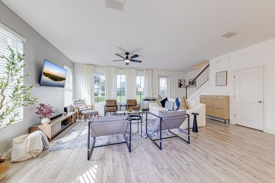 New and modern home, sleeps 10 in great location House in Four Corners