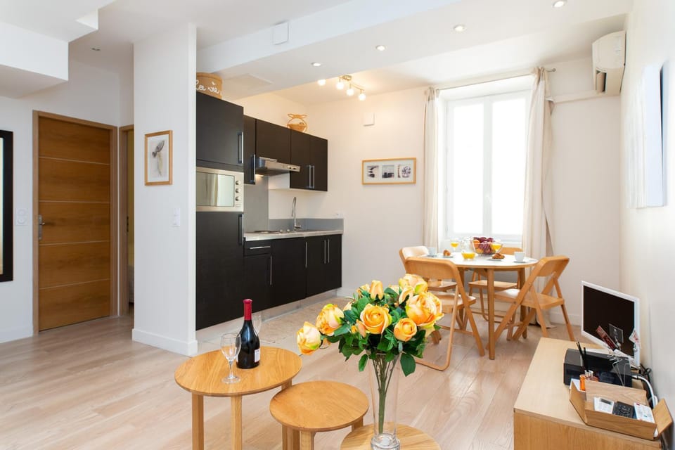 Le Cosy YourHostHelper Apartment in Cannes