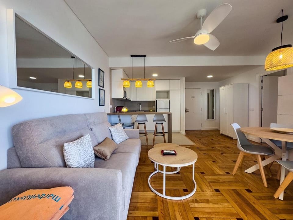 Valdecantos 6B- Marbella Front Line Harbour Apartment in Marbella