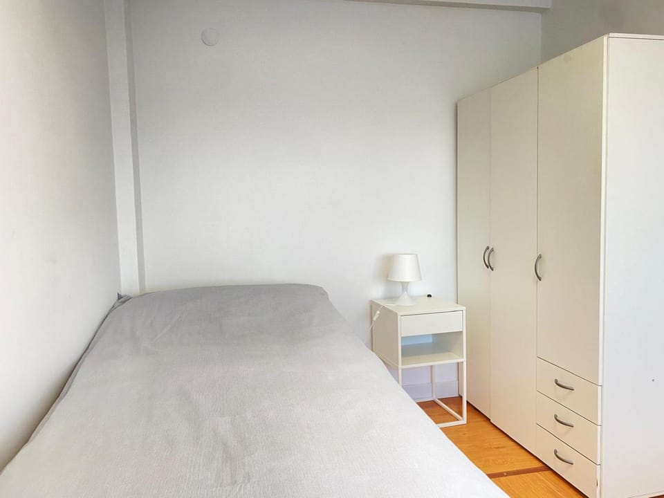 Bed, Bedroom, wardrobe
