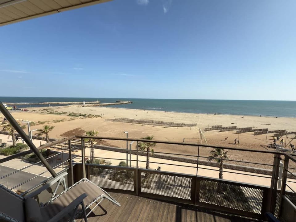 Valras-Loc - Front de Mer avec Vue Superbe Apartment in Occitanie