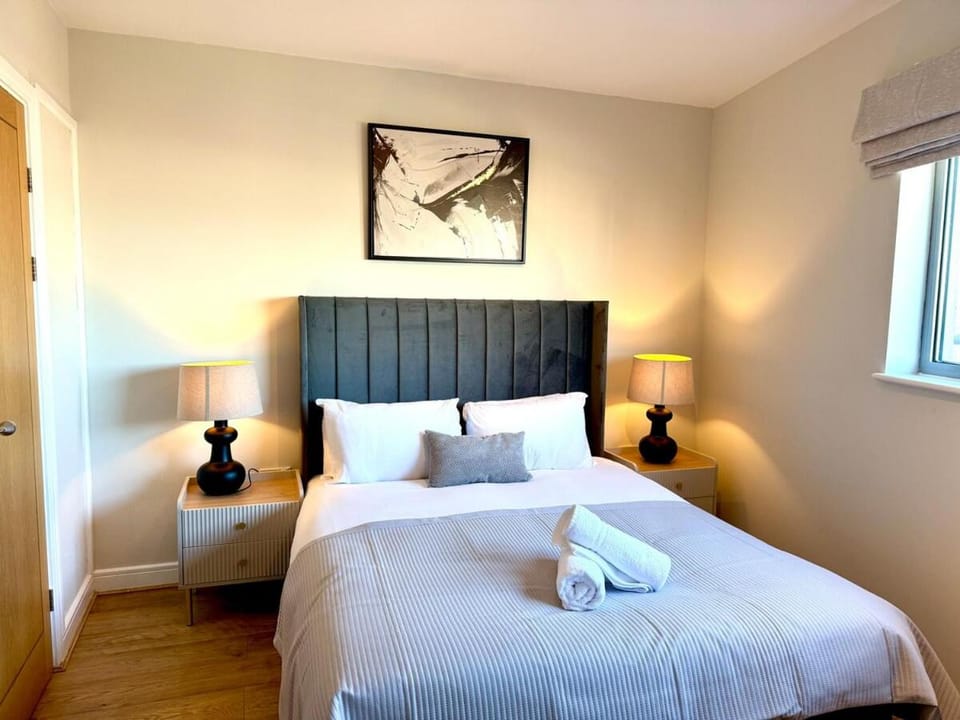 Cardiff Skyline Penthouse Apartment Free Parking Sleeps 8 Apartment in Cardiff