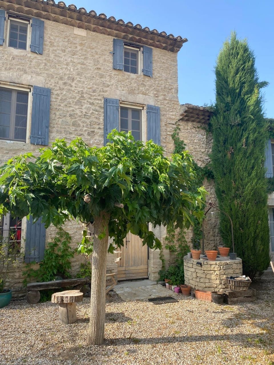 Bastide Caladone Charm and authenticity House in L'Isle-sur-la-Sorgue