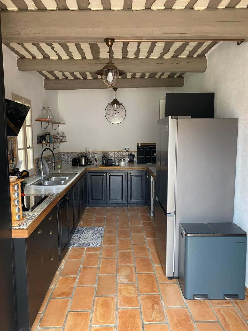 Bastide Caladone Charm and authenticity House in L'Isle-sur-la-Sorgue