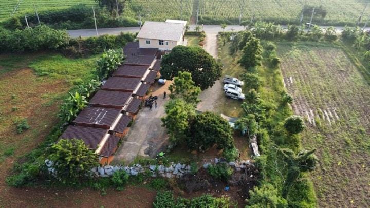 Property building, Natural landscape, Bird's eye view, Mountain view, Inner courtyard view, Parking