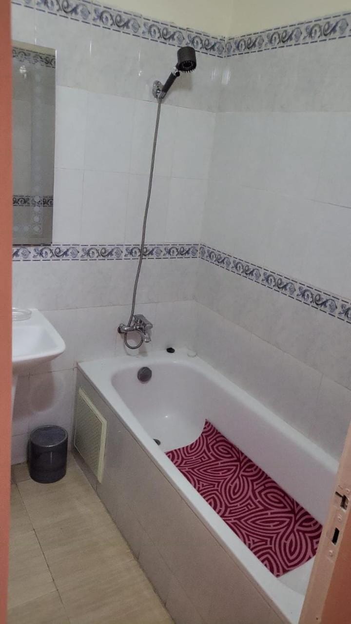 شقة ممتازة باسكان الشعبي طريق مهدية تتوفر على جميع وسائل الراحة Apartment in Rabat-Salé-Kénitra