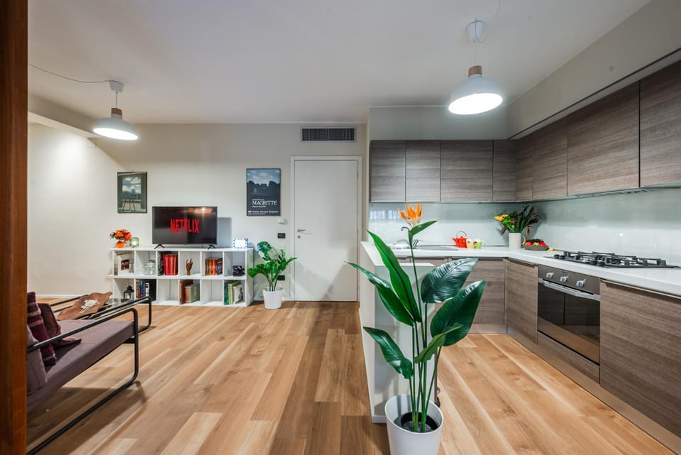 Kitchen or kitchenette, oven, stove