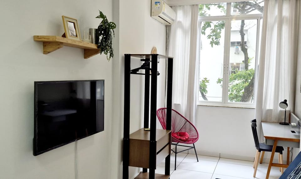 Communal lounge/ TV room, TV and multimedia, Evening entertainment, air conditioner