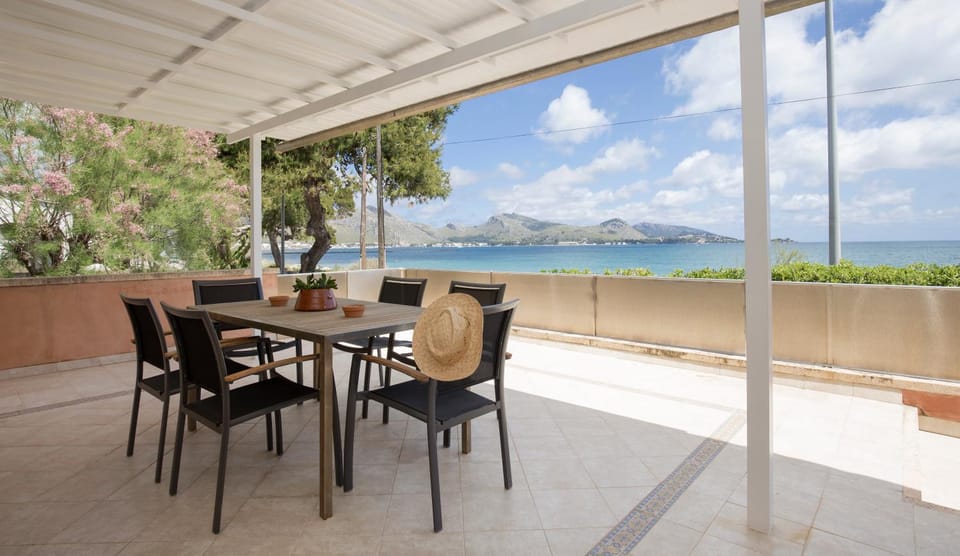 Patio, Off site, BBQ facilities, Garden, Balcony/Terrace, Mountain view, Sea view