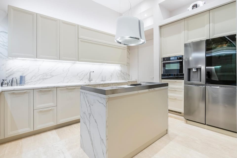 Kitchen or kitchenette, dishwasher, minibar, oven, stove, toaster, kitchen