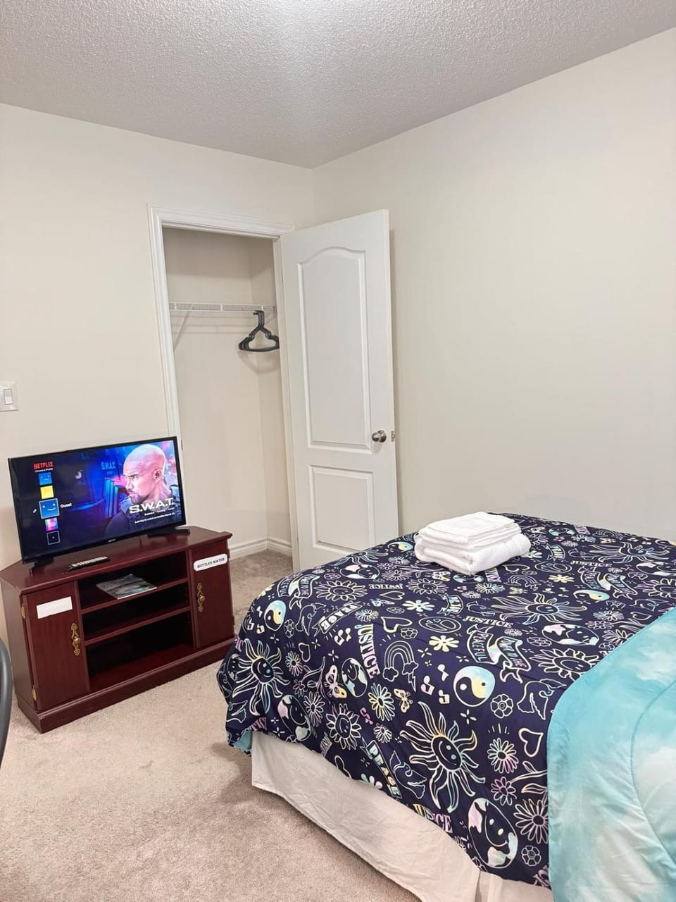 TV and multimedia, wardrobe