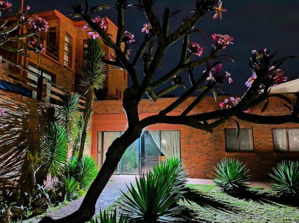 Whale garden apartment in Villa African Queen Apartment in Eastern Cape