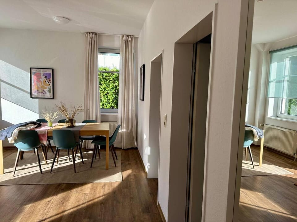 Beautiful 3 Bedroom Townhouse Apartment in Oldenburg