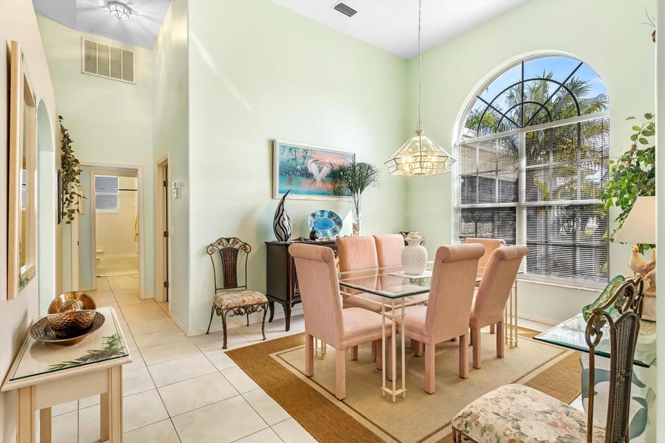 A Family & Pet friendly villa w/hot tub, bikes & boat lift w/gulf access! Villa Ashlyn - SWFL Rentals Villa in Cape Coral