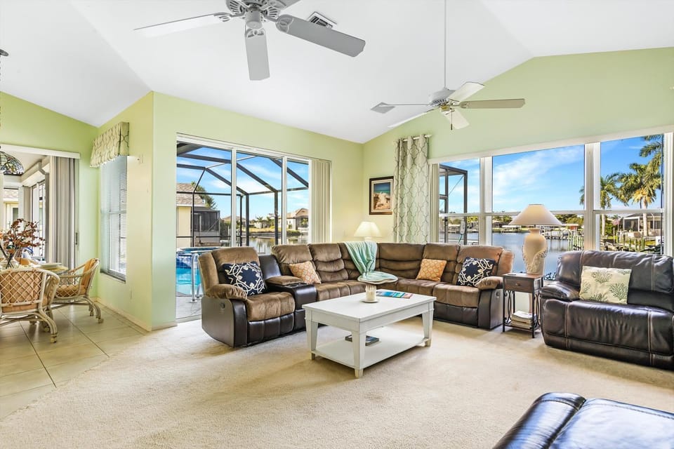 A Family & Pet friendly villa w/hot tub, bikes & boat lift w/gulf access! Villa Ashlyn - SWFL Rentals Villa in Cape Coral