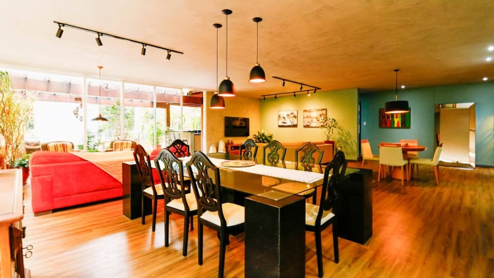 Communal lounge/ TV room, Living room
