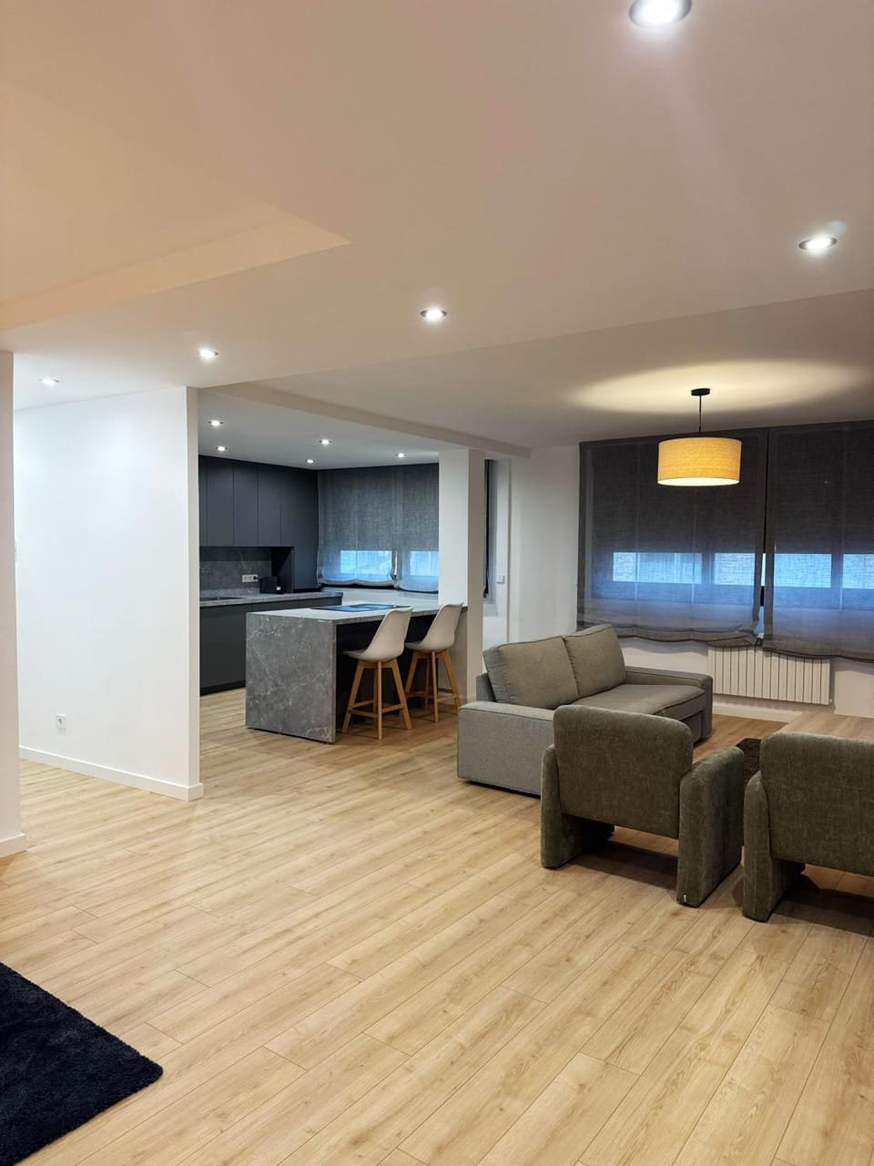 Kitchen or kitchenette, Living room