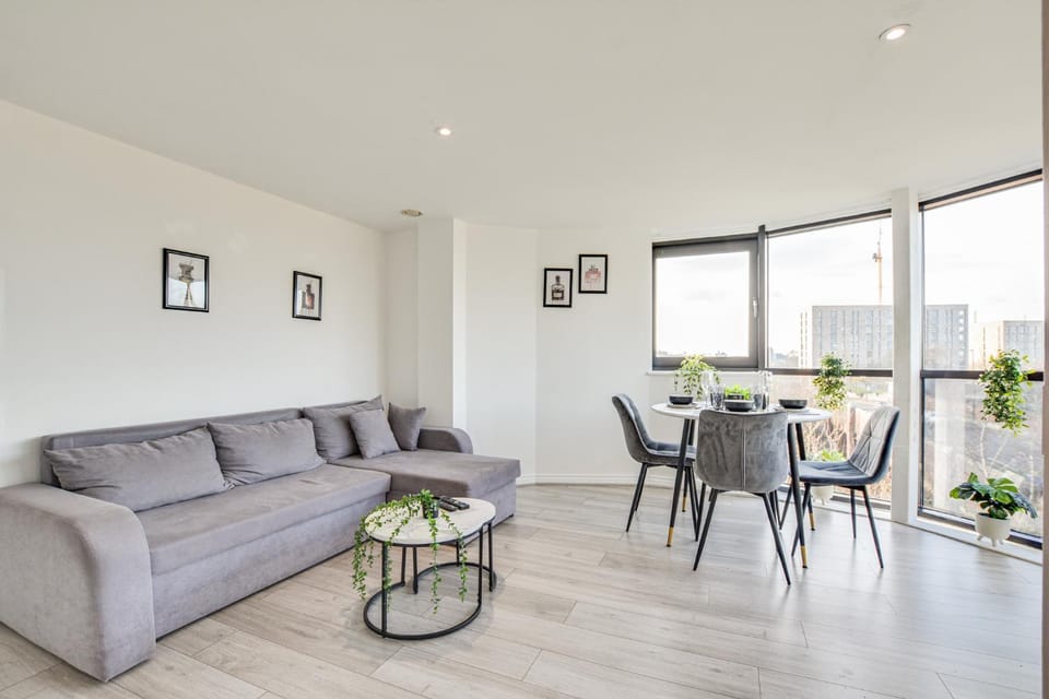 New Stylish City Apartment free parking sleeps 5 or 6 Apartment in Salford
