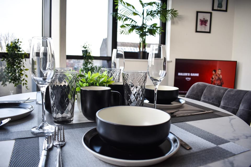 New Stylish City Apartment free parking sleeps 5 or 6 Apartment in Salford