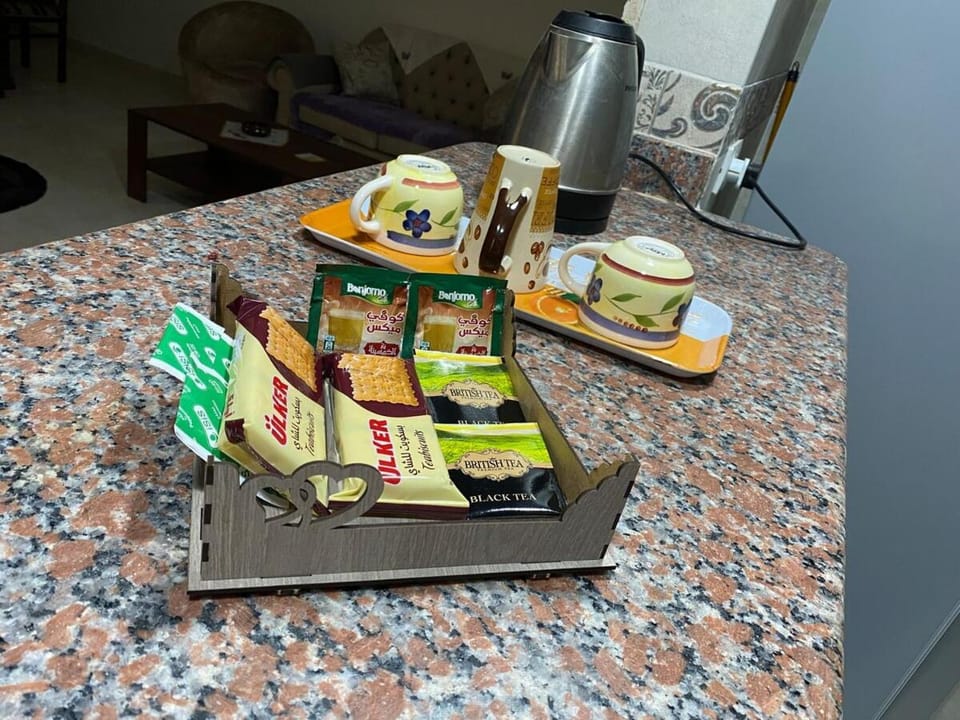 Stylish apartment steps from AUC families only Apartment in New Cairo City