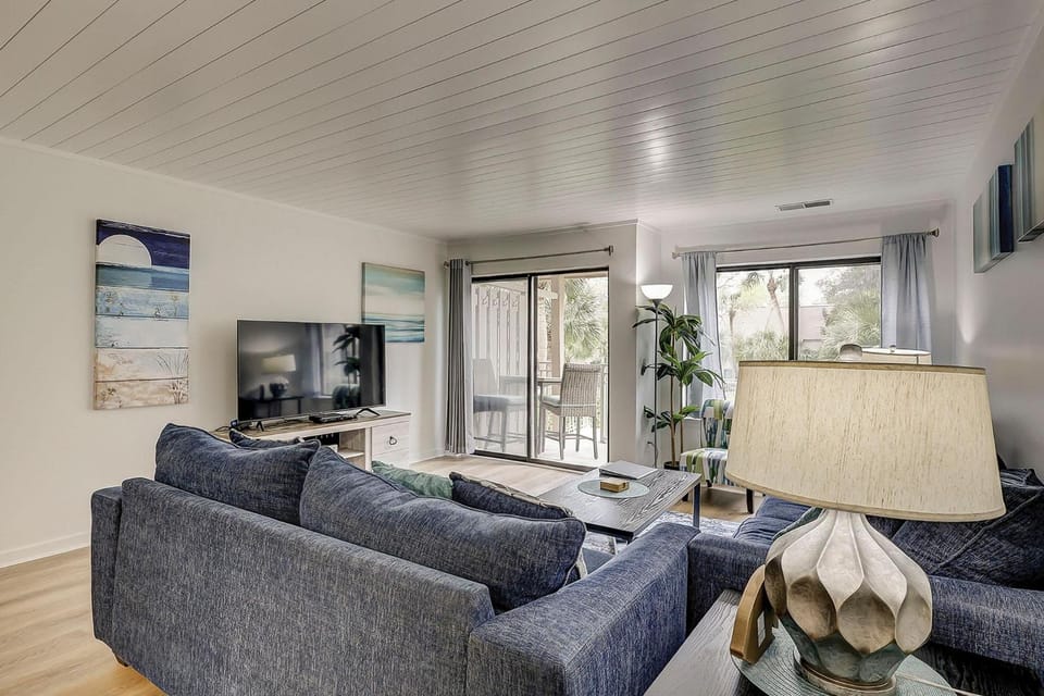 Courtside Villa 23 House in South Forest Beach