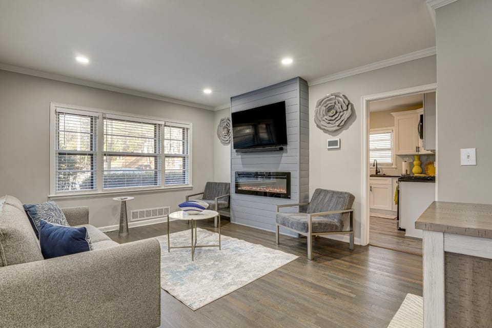2 Mi to Midtown: Chic Apartment in Atlanta! Apartment in Buckhead