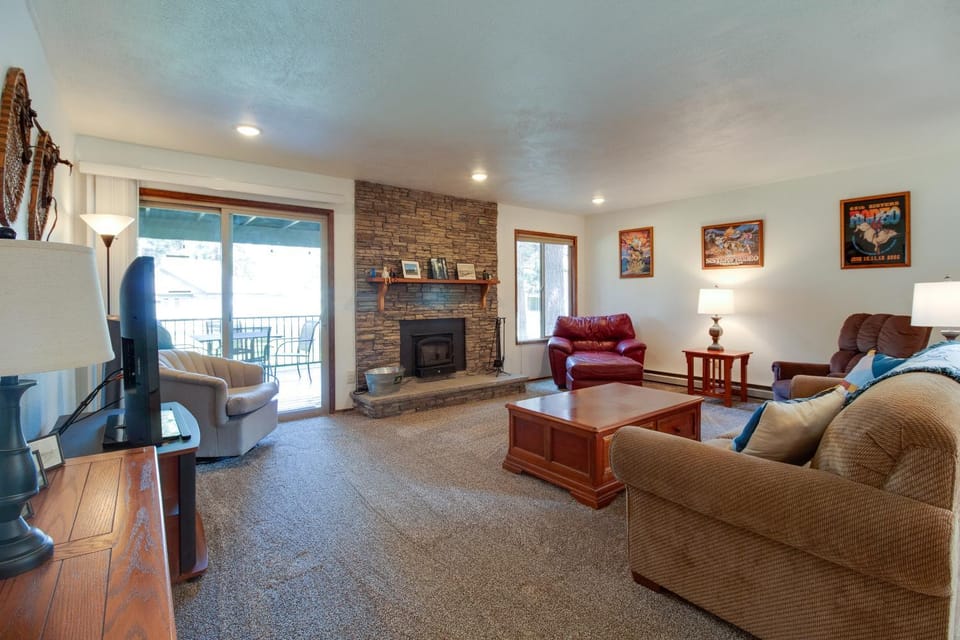 Fourth Sister Getaway Apartment in Sisters