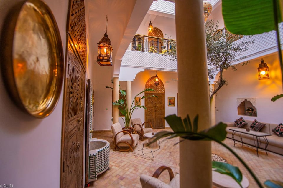 Patio, Living room