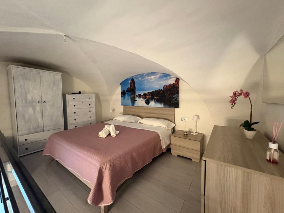 Chloe's House Apartment in Catania