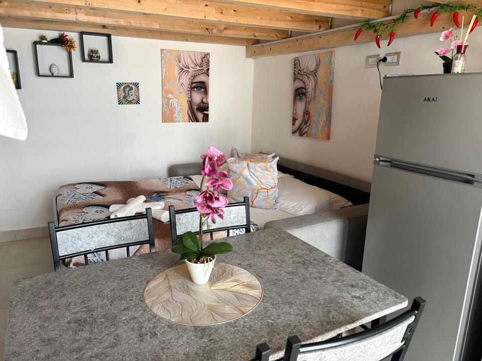 Chloe's House Apartment in Catania