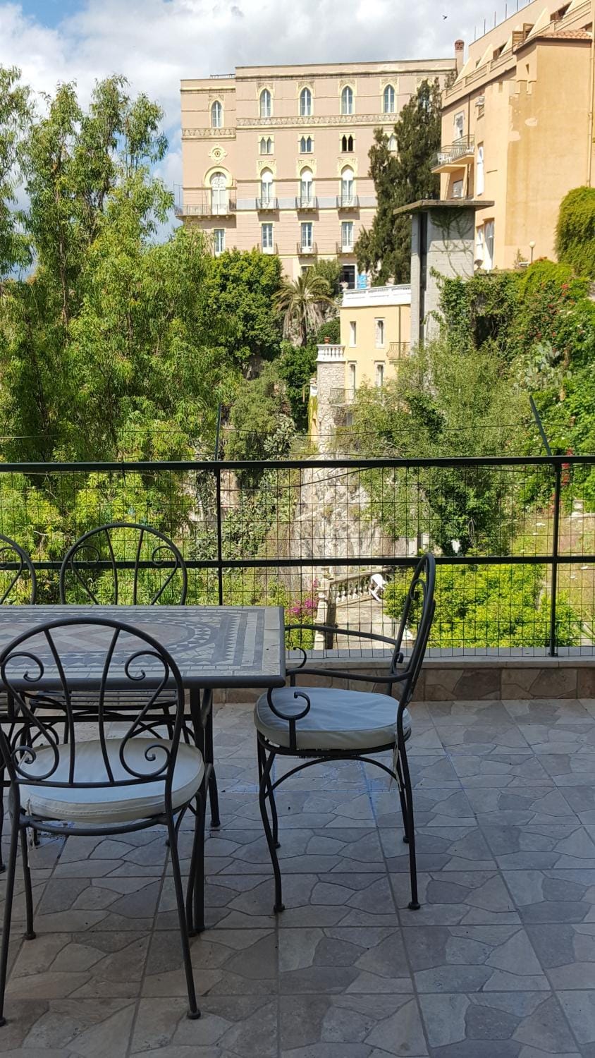 Patio, Balcony/Terrace