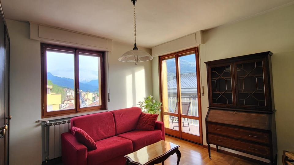Living room, Bedroom