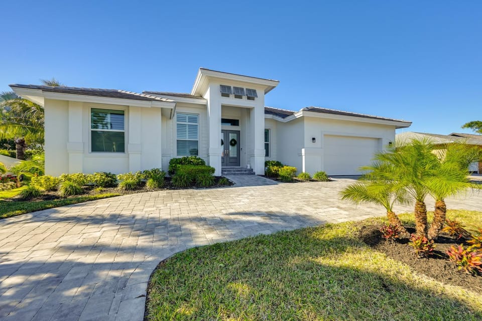 Luxury Marco Island Escape w/Pool & Spa Retreat House in Marco Island