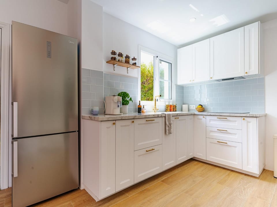 Kitchen or kitchenette, Other