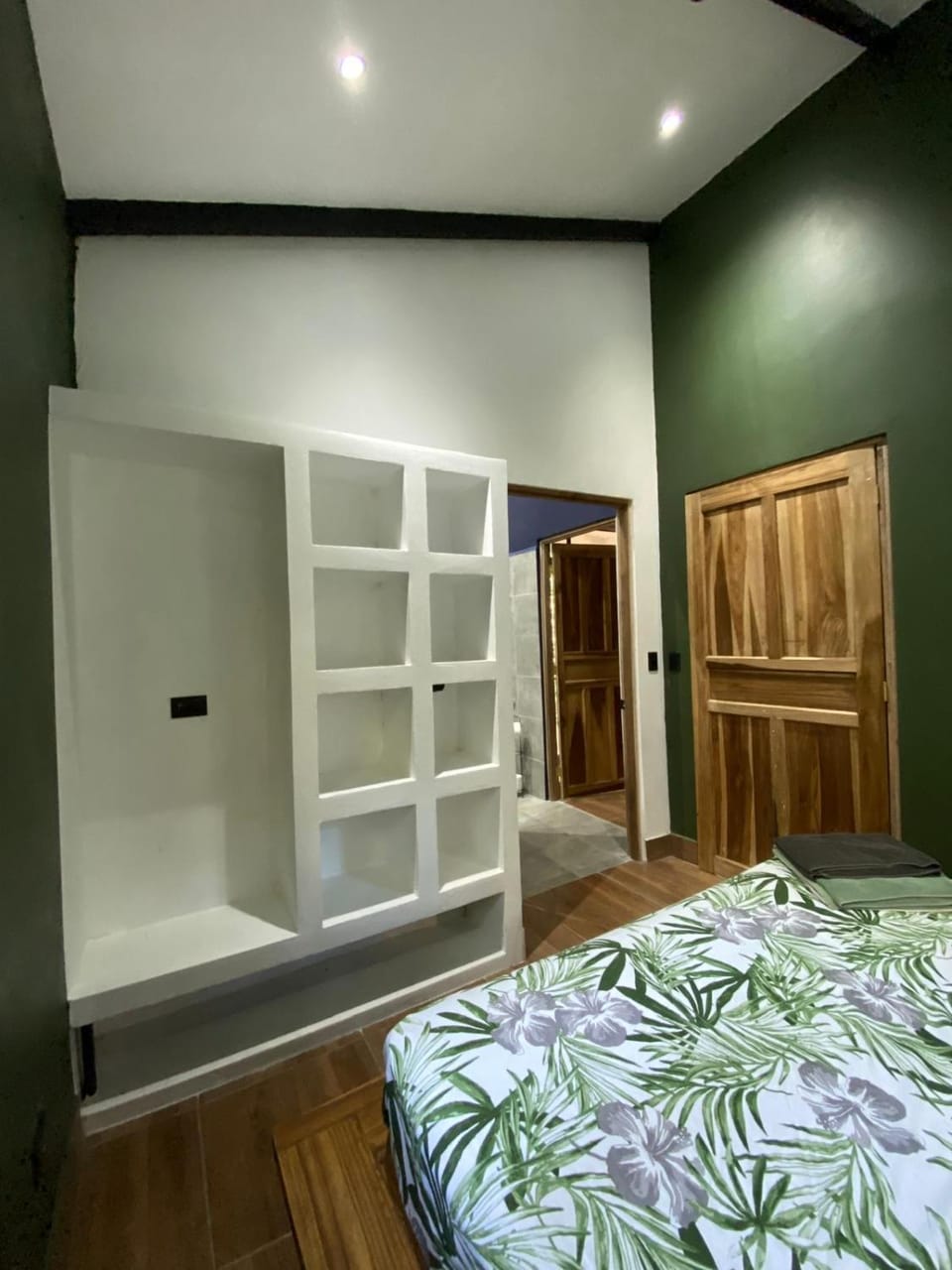 Bed, Photo of the whole room, Bedroom, wardrobe