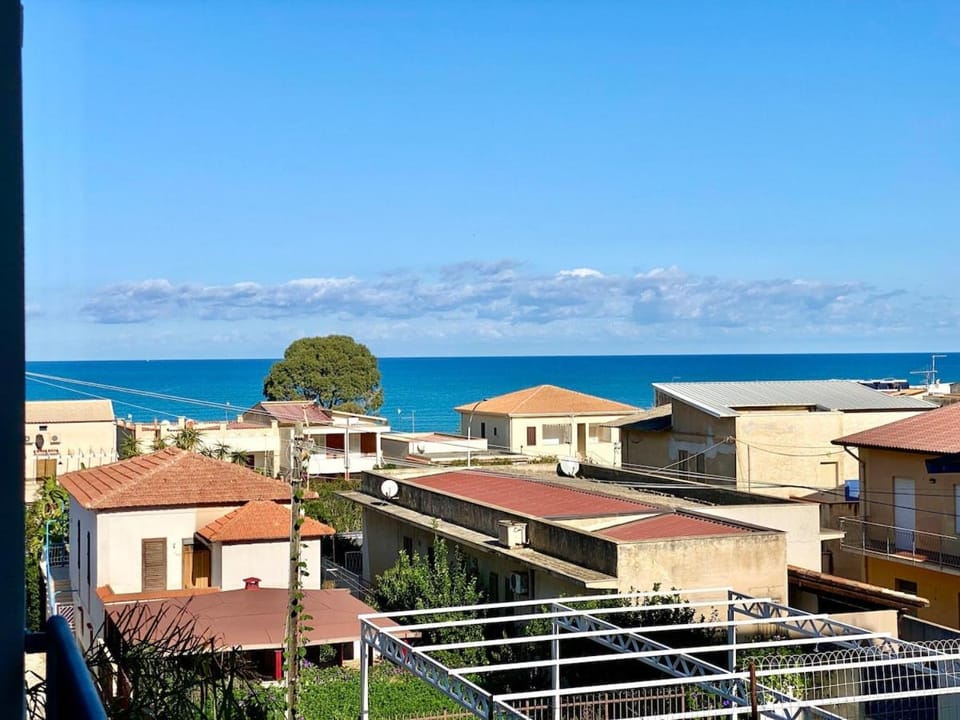 Casa La Mamà, a 150 mt dal mare House in Alcamo