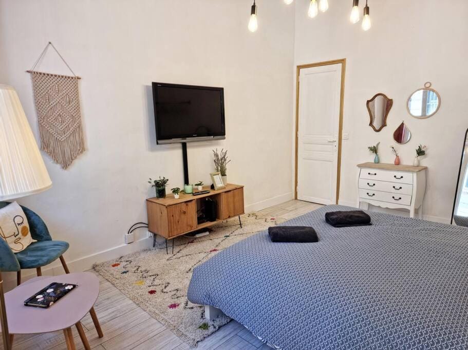Appartement resplendissant entre la Plaine et le Cours Julien et proche du centre-ville Apartment in Marseille