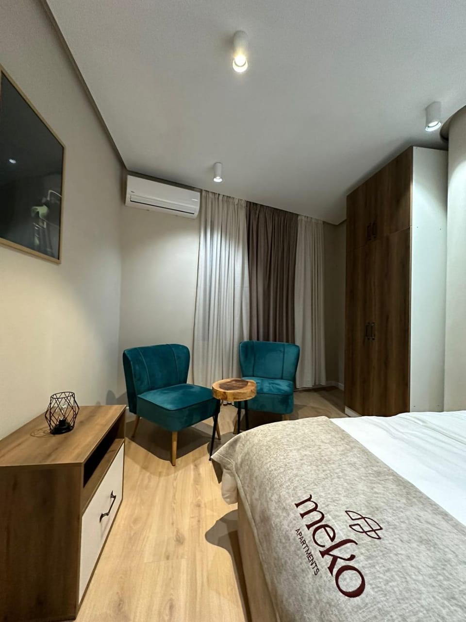 Bed, Seating area, Bedroom, wardrobe, air conditioner
