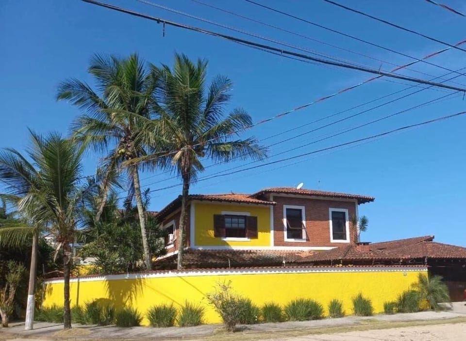 Linda Casa de Alto Padrão 500mts Praia Enseada House in State of São Paulo