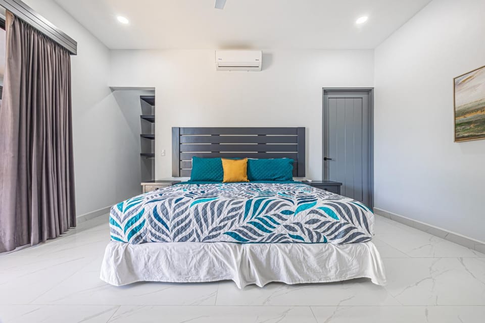 Bed, Bedroom, air conditioner