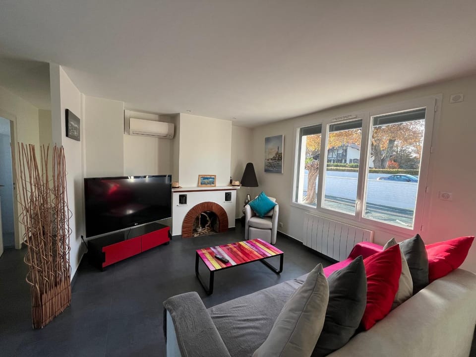Maison famille avec piscine, Wi-Fi et parking à Gujan-Mestras - FR-1-319-583 House in Gujan-Mestras