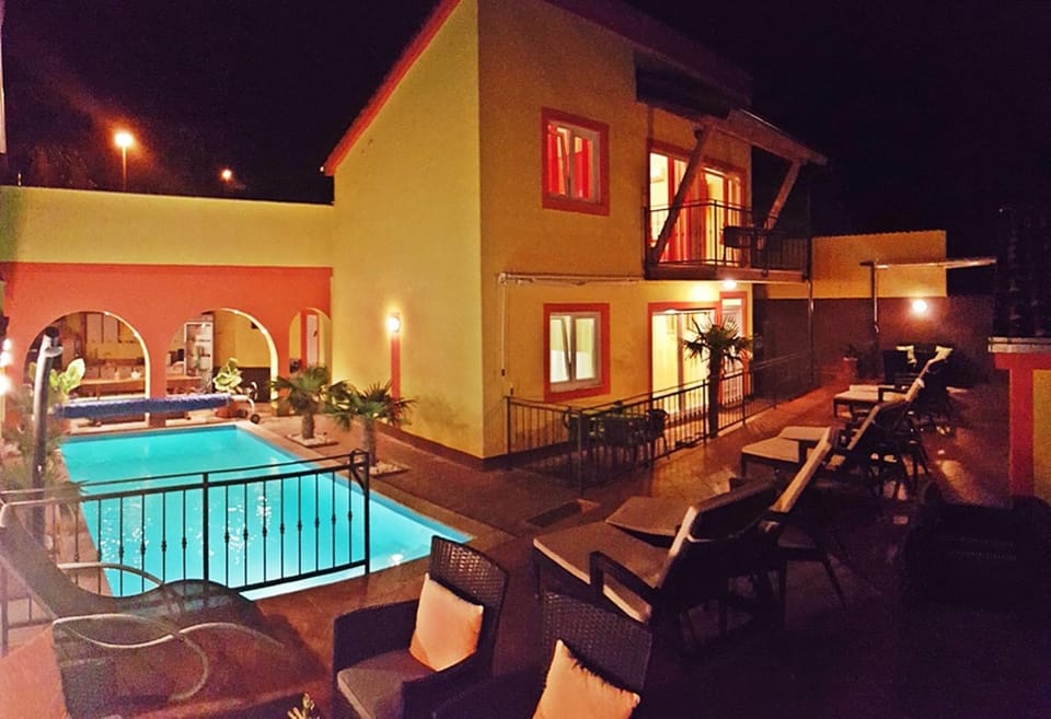 Swimming pool, Swimming pool