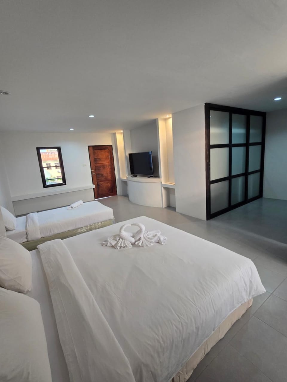 Bed, Photo of the whole room
