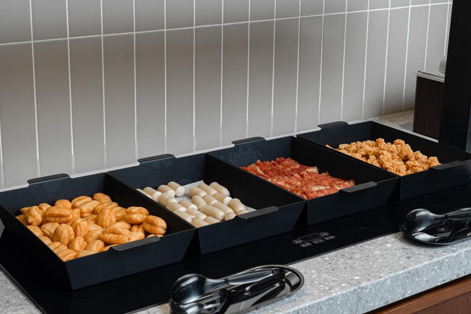 Restaurant/places to eat, Breakfast, Buffet breakfast, Asian breakfast, Italian breakfast, American breakfast