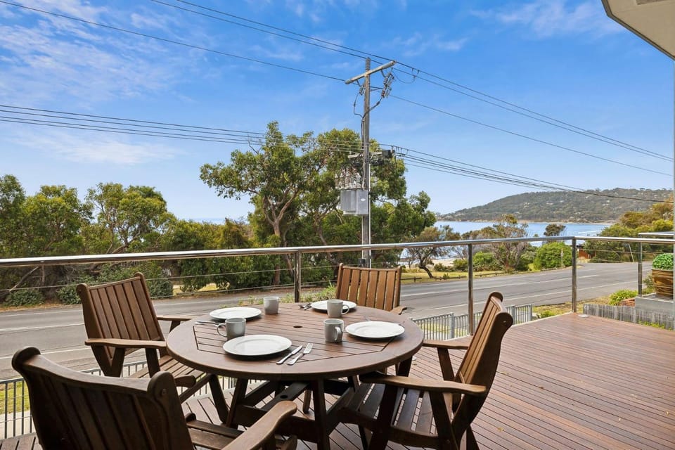 Beachfront 63 House in Lorne