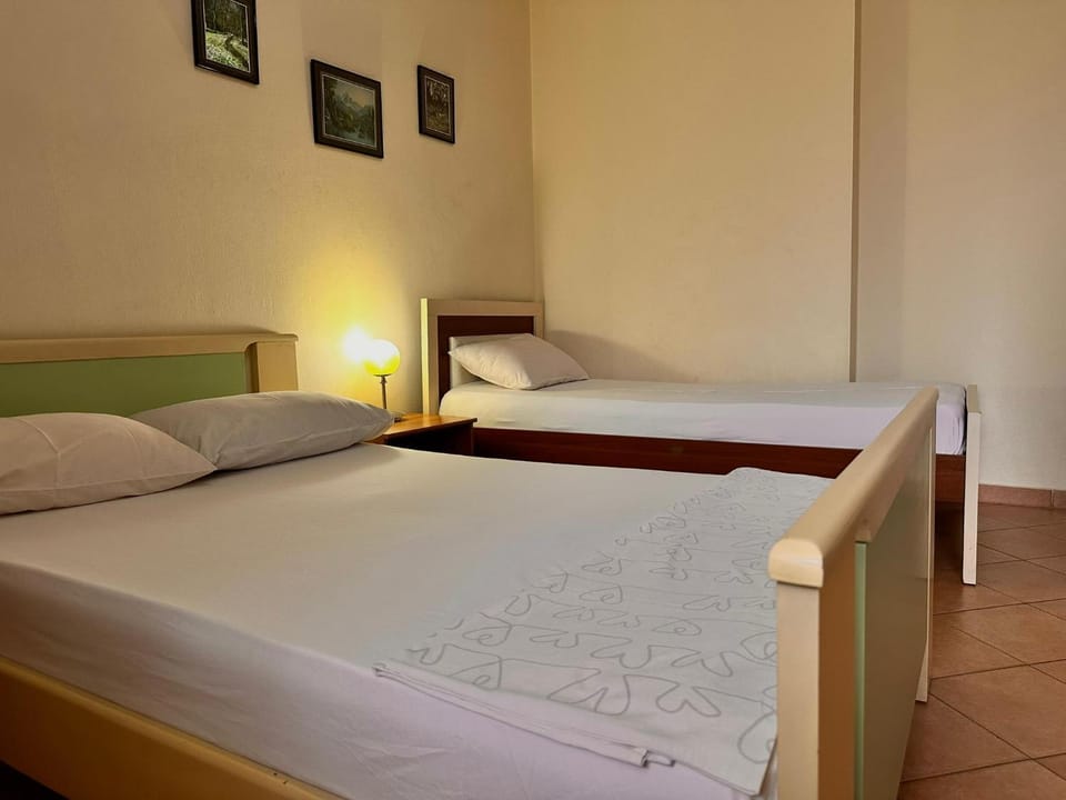 Guest Grand House Vacation rental in Tirana