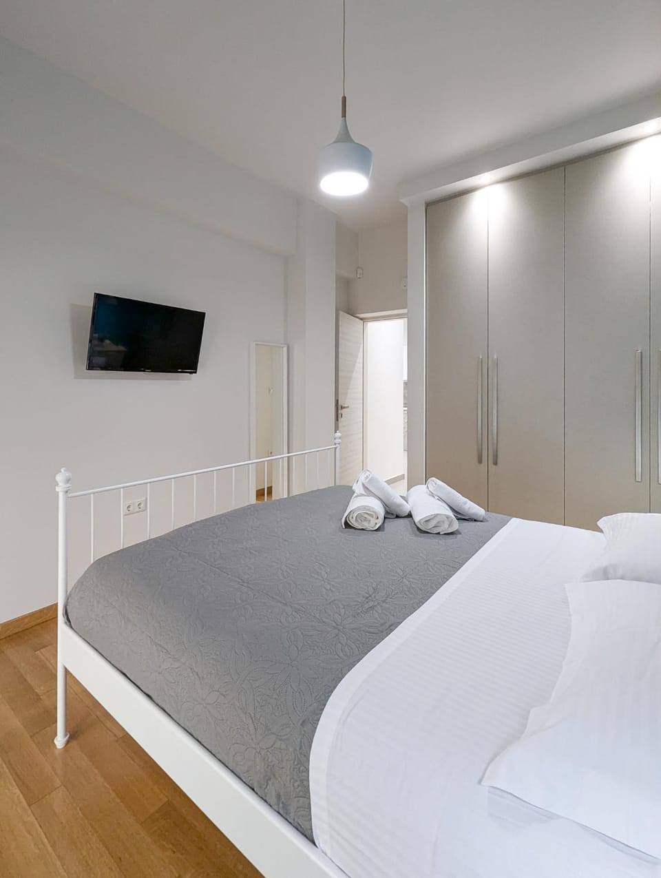 Modern&Stylish 1BD apt next metro and Acropolis Apartment in Athens