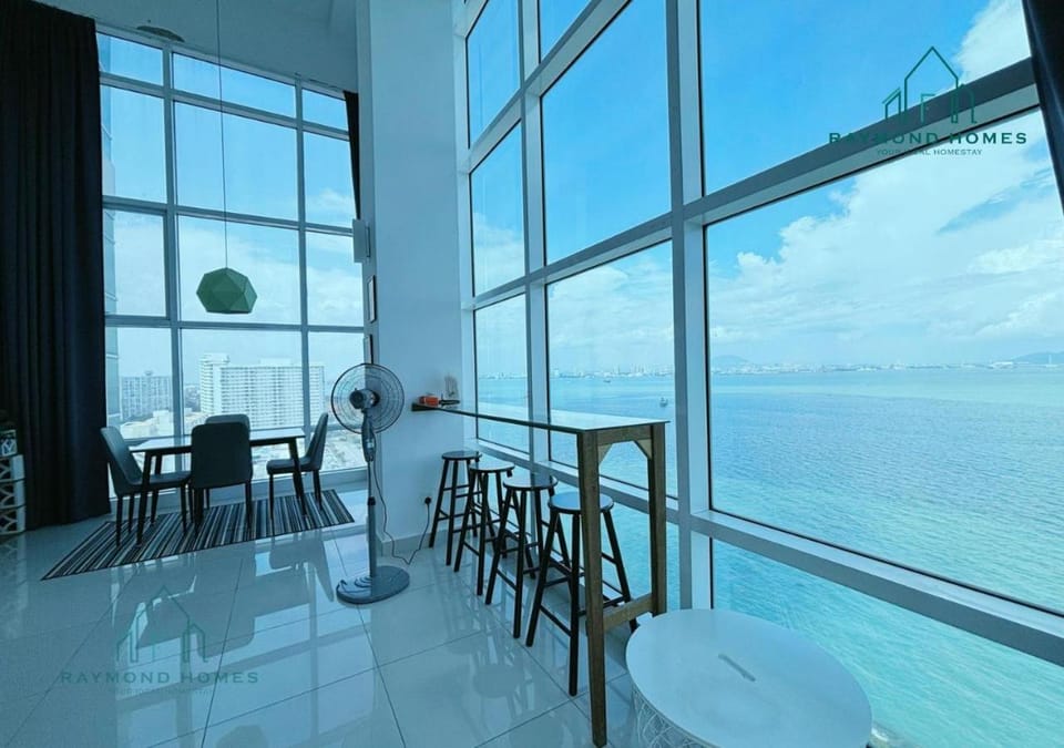 Seating area, Dining area, Sea view