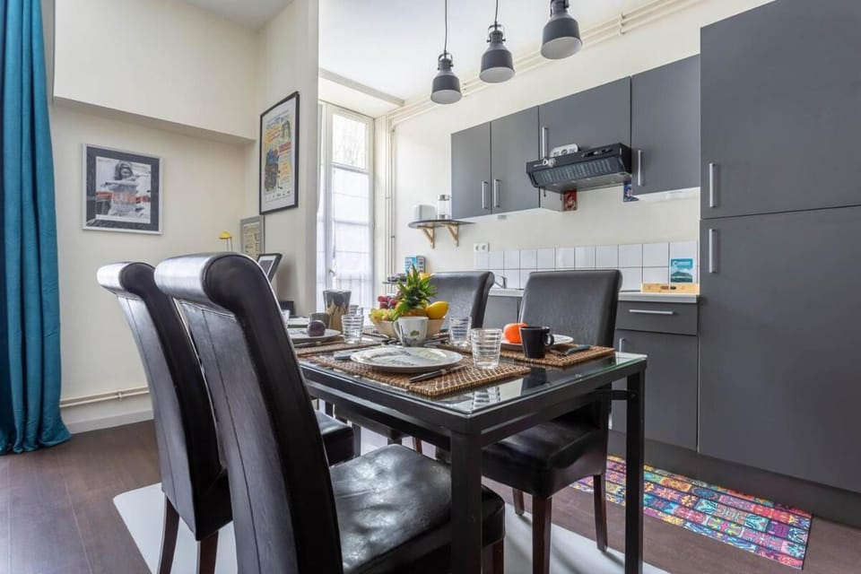 Remy - Appt 68 m2 cosy - Place de Jaude & tramway Apartment in Clermont-Ferrand