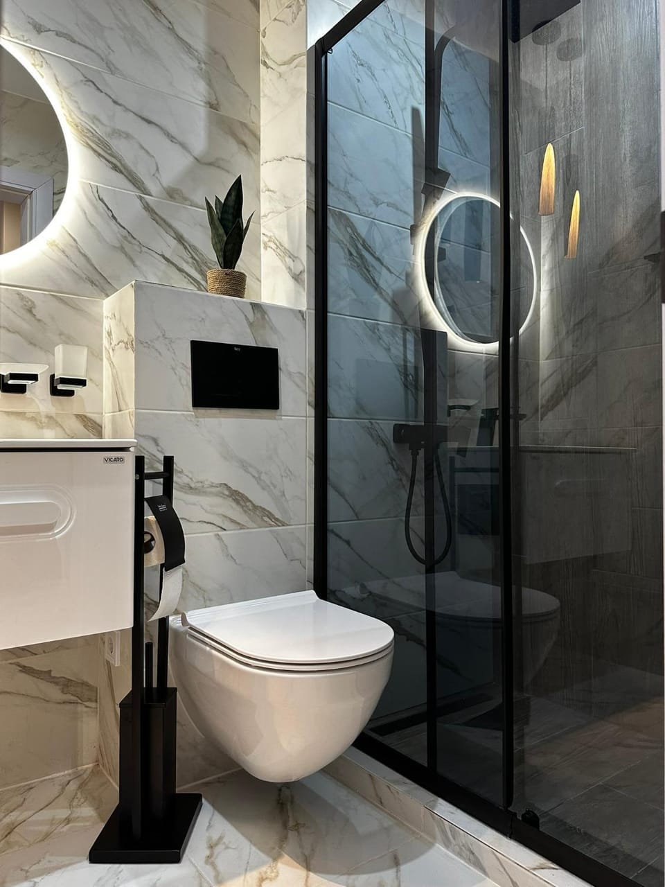 Shower, Toilet, Bathroom